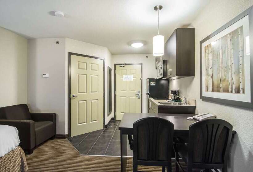 هتل Quality Inn & Suites Thompson