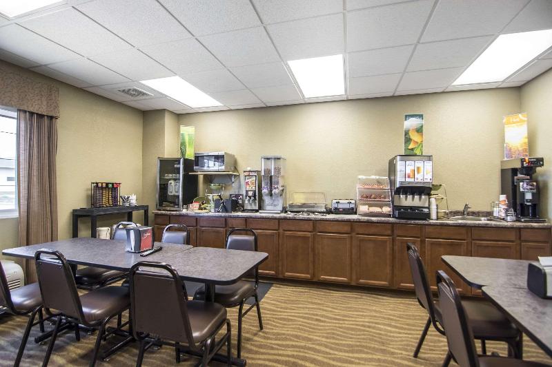 هتل Quality Inn & Suites Thompson