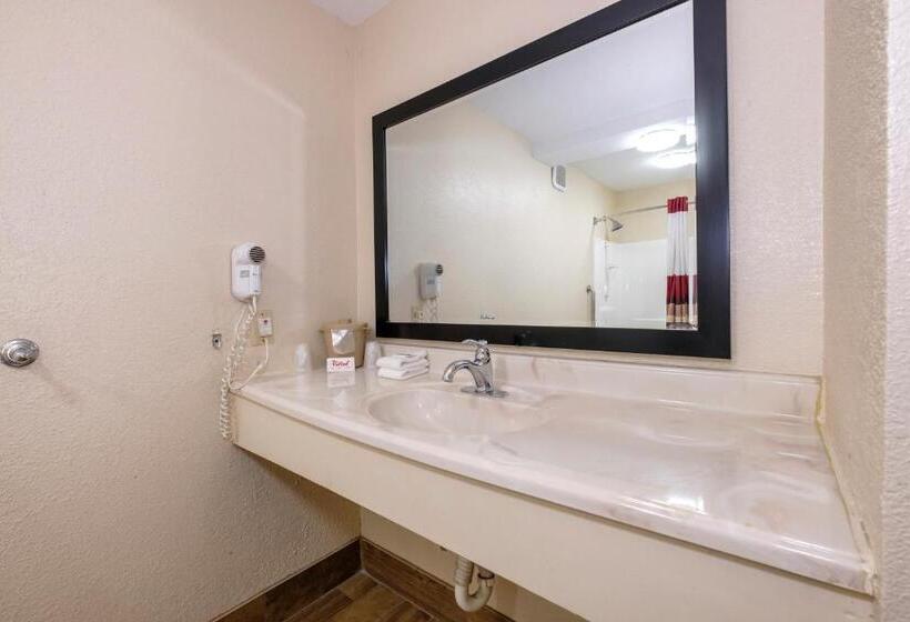 فندق Red Roof Inn Columbus, Ms