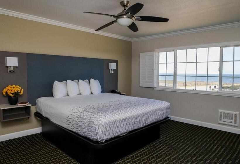 ホテル Sea Breeze Inn   San Simeon