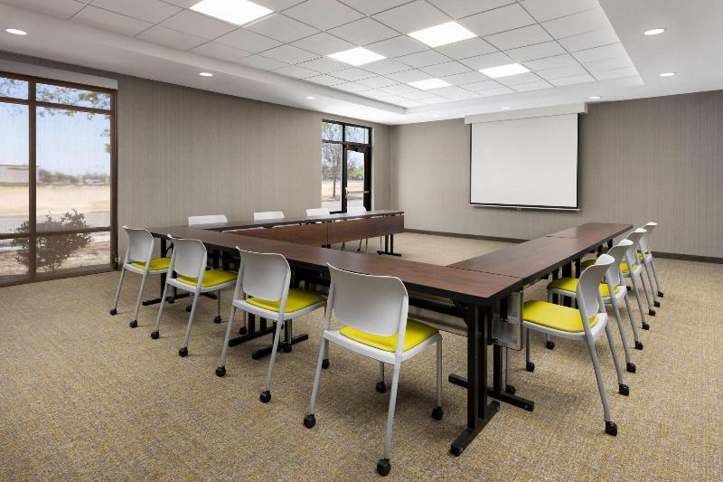 هتل Springhill Suites Fresno