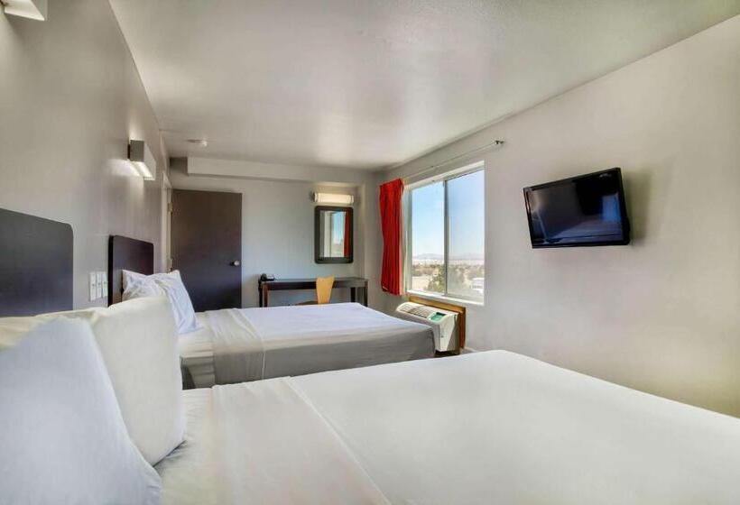 Motel 6hesperia, Ca  West Main Street I15