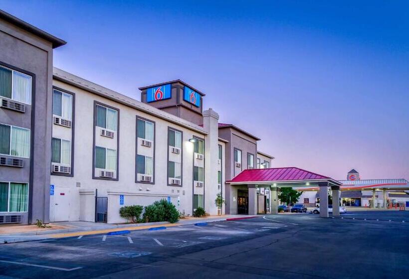 Motel 6hesperia, Ca  West Main Street I15