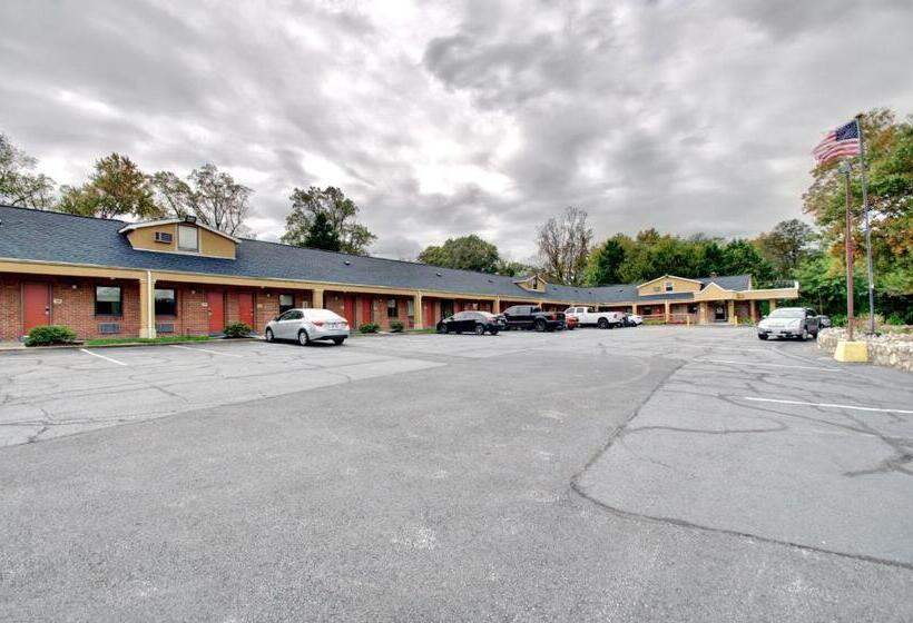 モーテル Budget Inn Falls Church