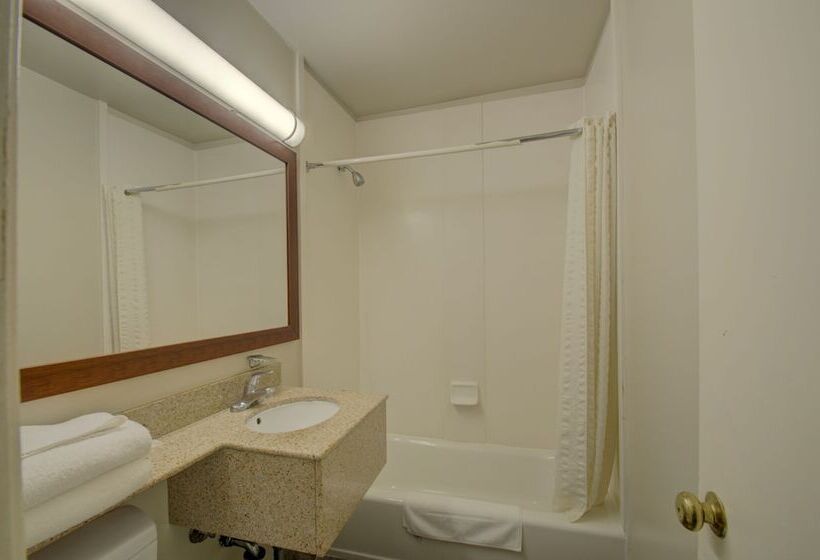 モーテル Budget Inn Falls Church