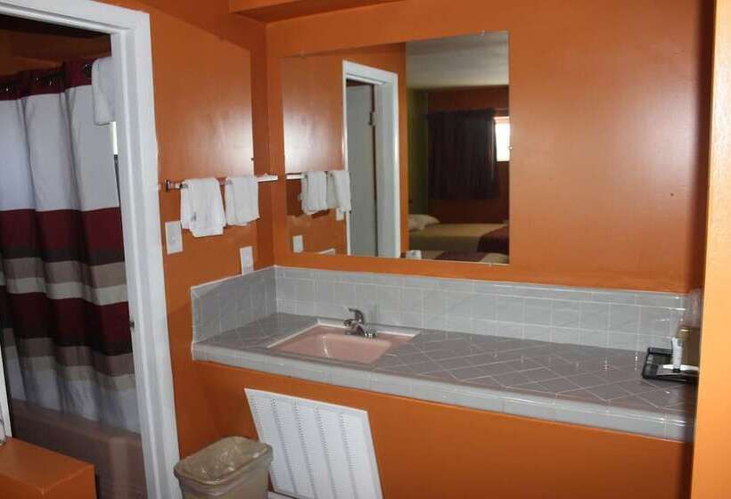 מוטל Budget Inn Pulaski