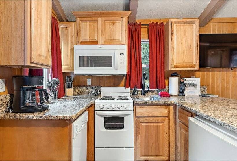 Brundage Bungalows
