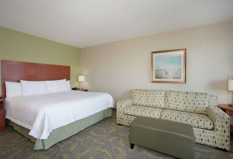 Hampton Inn And Suites Astoria
