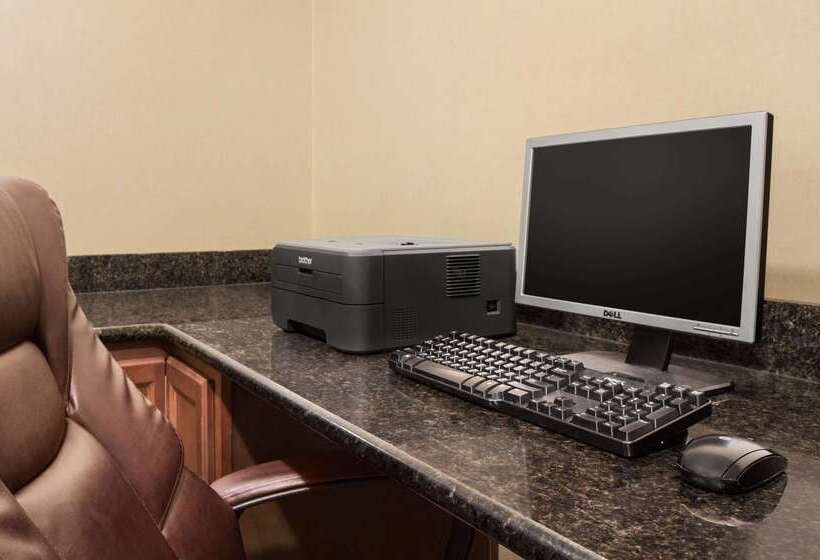 فندق Country Inn & Suites By Radisson, Crestview, Fl