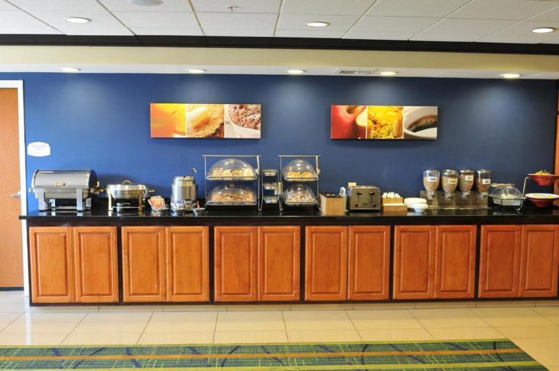 هتل Fairfield Inn & Suites Fresno Clovis