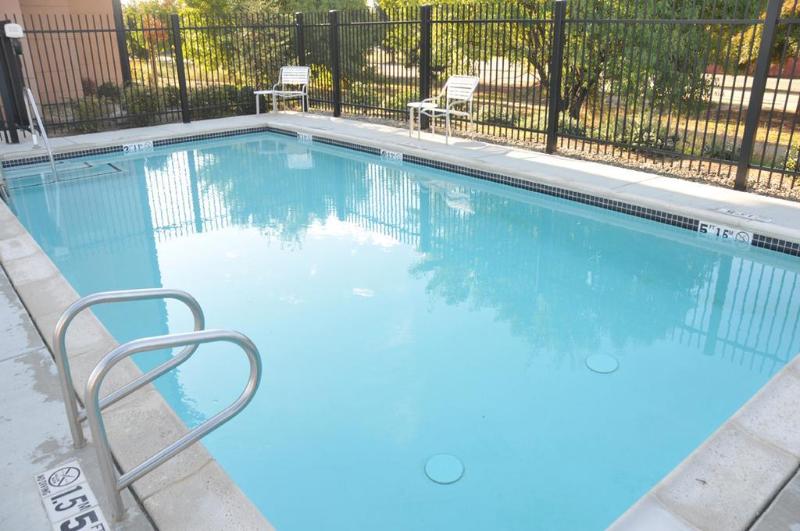 هتل Fairfield Inn & Suites Fresno Clovis