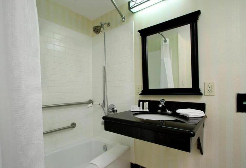 هتل Fairfield Inn & Suites Fresno Clovis