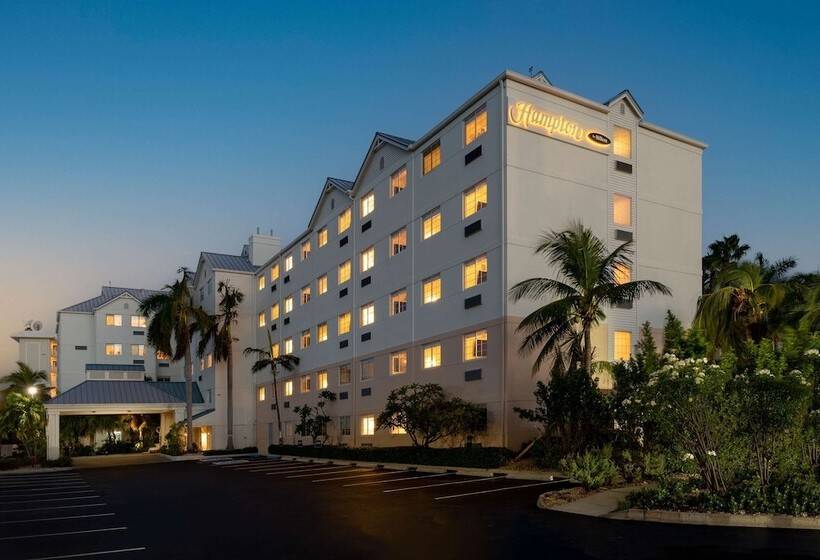 Hôtel Hampton By Hilton Grand Cayman Seven Mile Beach