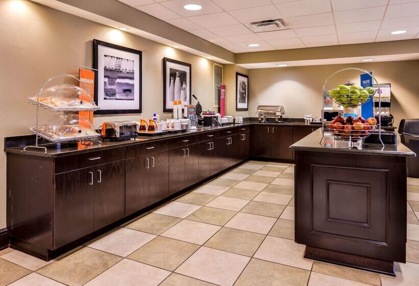 בית מלון כפרי Hampton Inn Gonzales