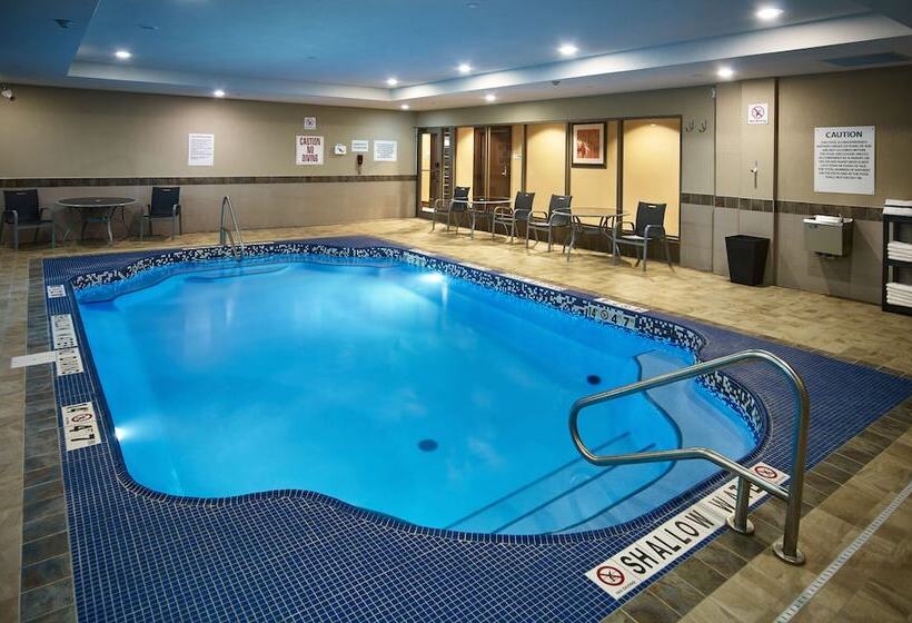 هتل Holiday Inn Express And Suites Timmins, An Ihg