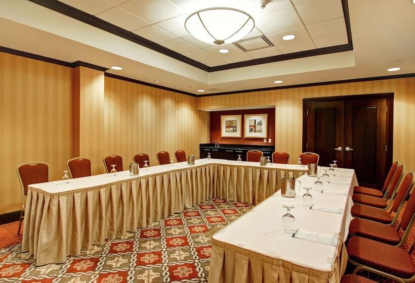 בית מלון כפרי Homewood Suites By Hilton Toronto Airport Corporate Centre