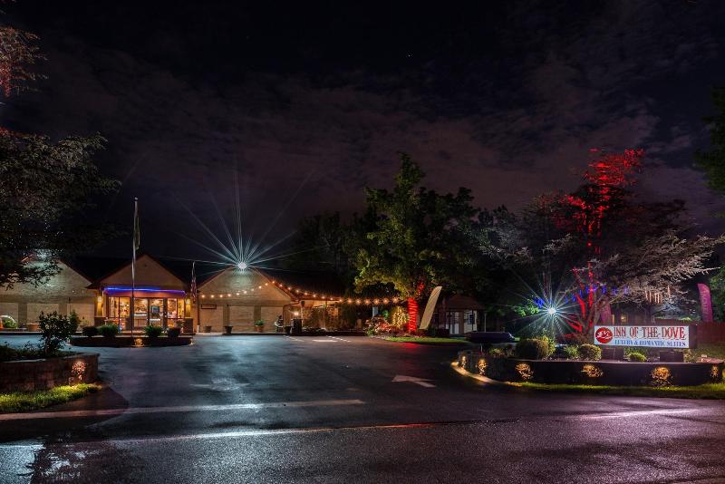 בית מלון כפרי Inn Of The Dove Romantic Luxury & Business Suites