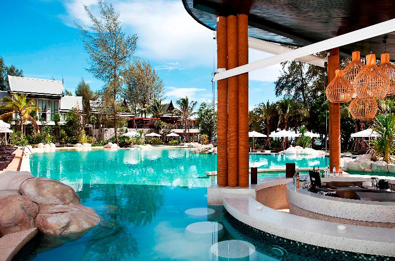هتل Natai Beach Resort