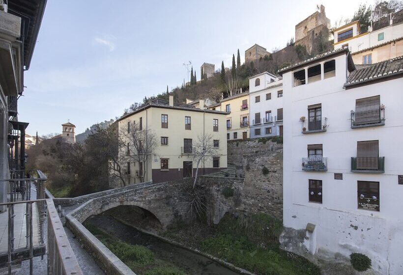 هتل Shine Albayzin