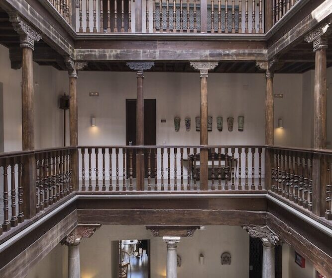 هتل Shine Albayzin