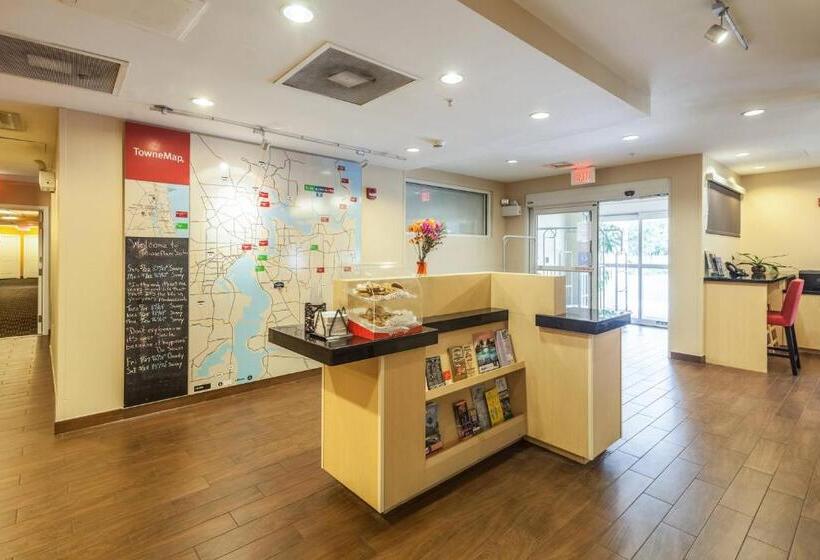 בית מלון כפרי Towneplace Suites Jacksonville Butler Boulevard