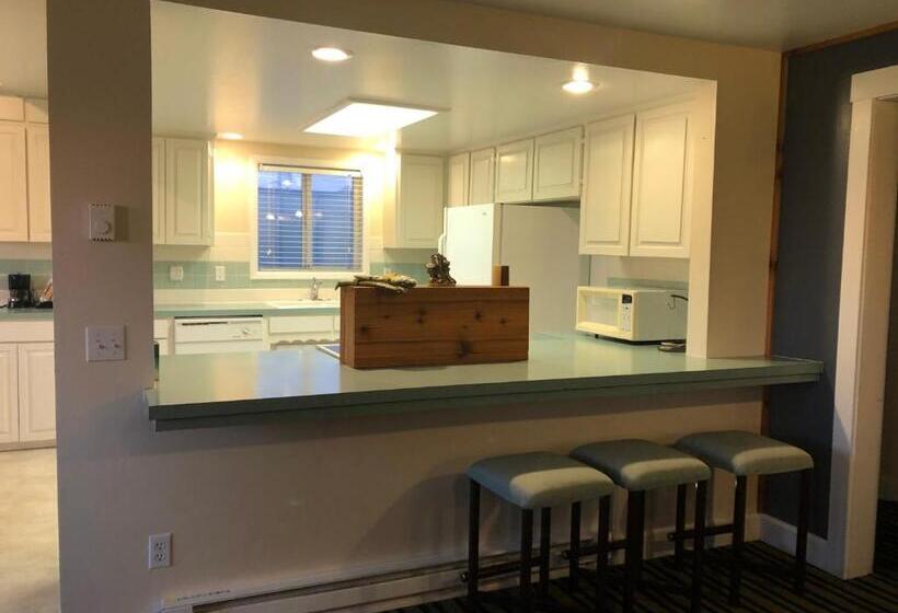 리조트 Pacific Reef Hotel & Light Show