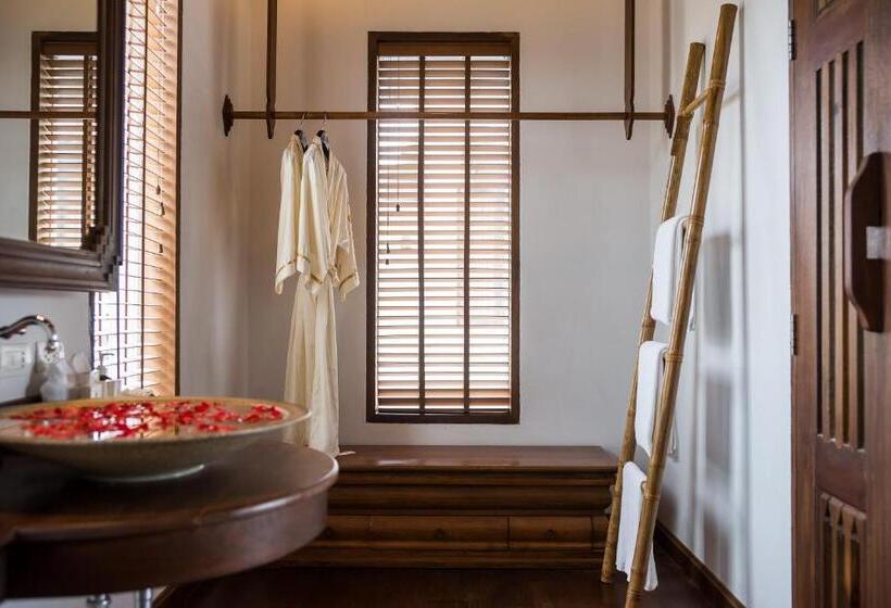 Royal Muang Samui Villas   Sha Extra Plus