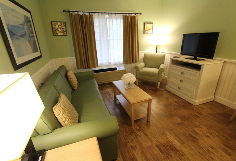 Holly Tree Resort