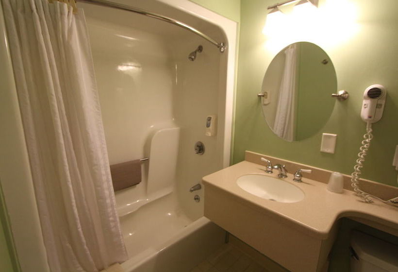 Holly Tree Resort