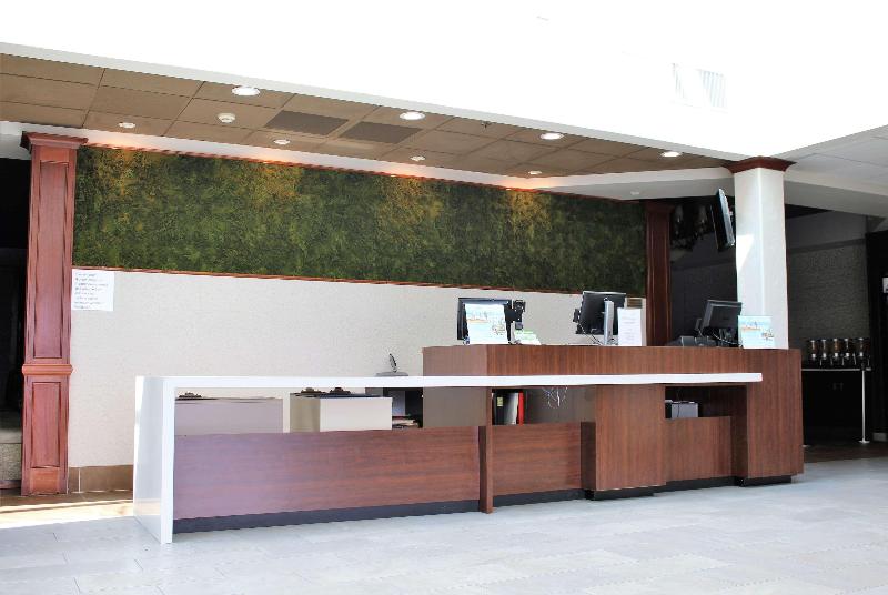 فندق Medallion Inn And Suites