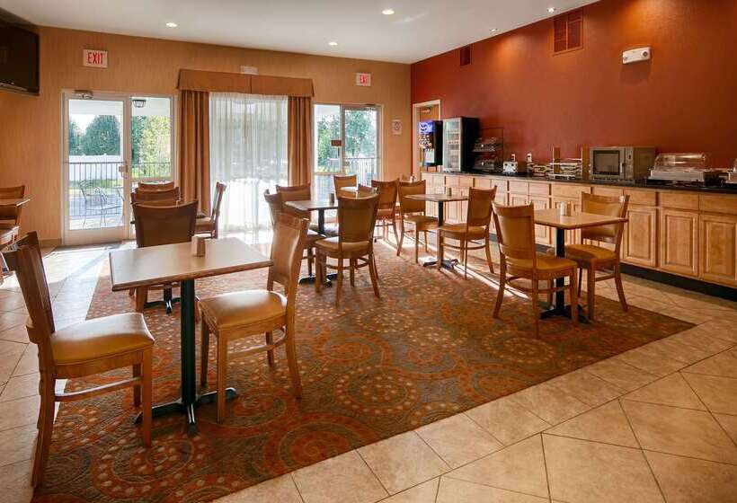 فندق Best Western Plus Pontoon Beach