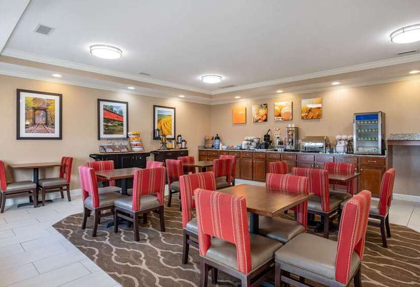 בית מלון כפרי Comfort Inn Hebronlowell Area