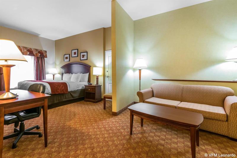 בית מלון כפרי Comfort Suites South Point  Huntington