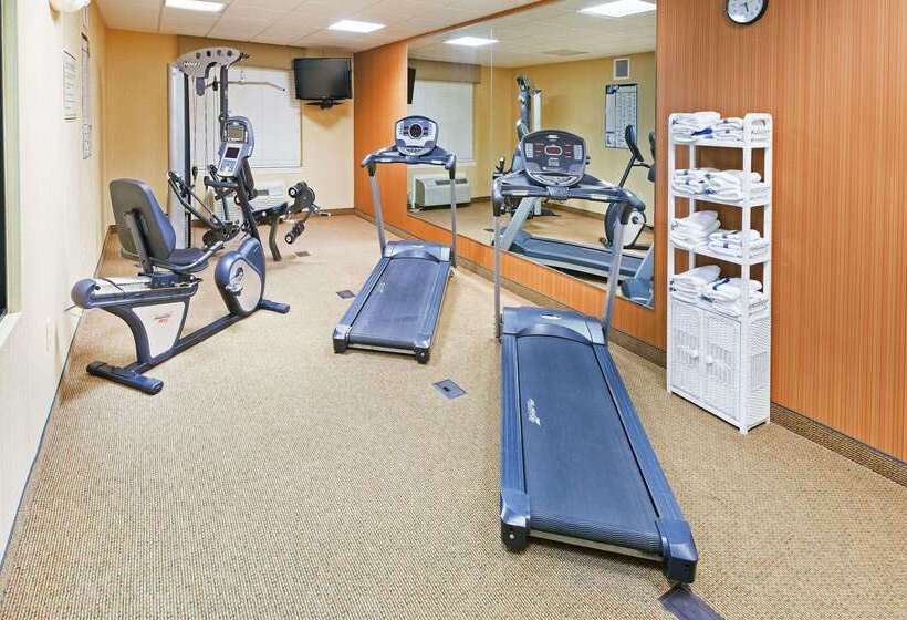 Отель Country Inn & Suites By Radisson, Chambersburg, Pa