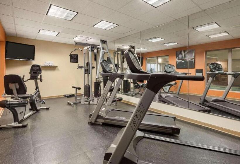 בית מלון כפרי Country Inn & Suites By Radisson, Doswell Kings Dominion , Va