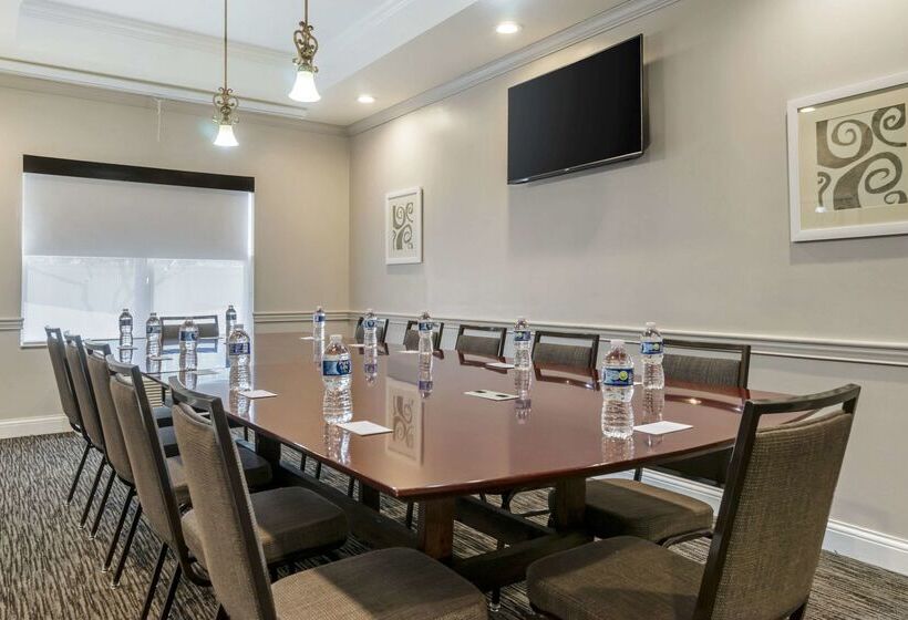 فندق Country Inn & Suites By Radisson, Tampa Airport North, Fl