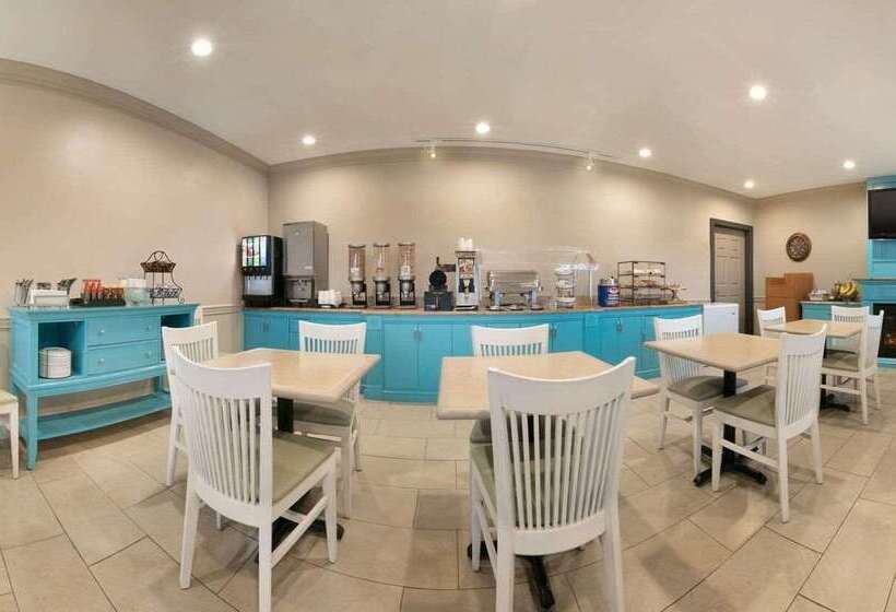 فندق Country Inn & Suites By Radisson, Tampa Airport North, Fl