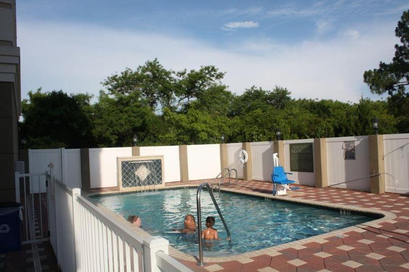 فندق Country Inn & Suites By Radisson, Tampa Airport North, Fl