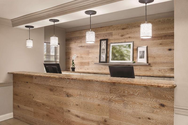 فندق Country Inn & Suites By Radisson, Tampa Airport North, Fl