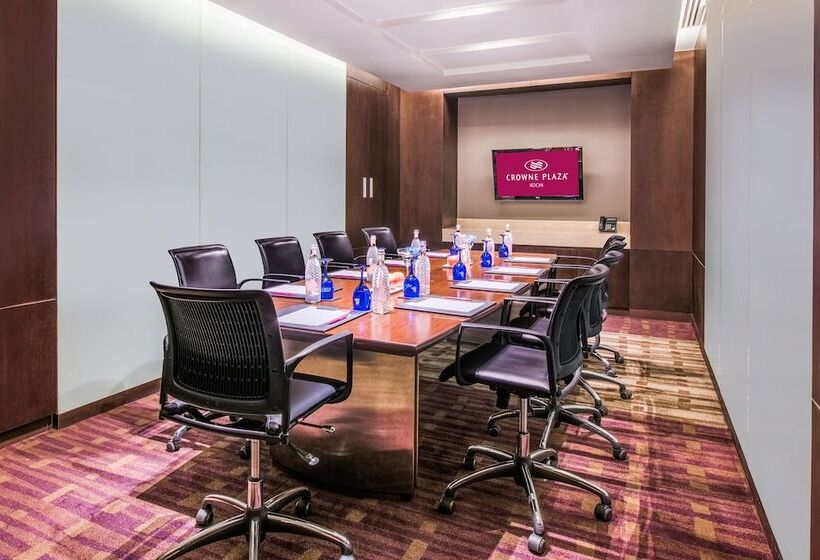 ホテル Crowne Plaza Kochi, An Ihg