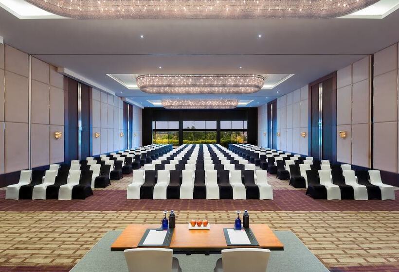 ホテル Crowne Plaza Kochi, An Ihg