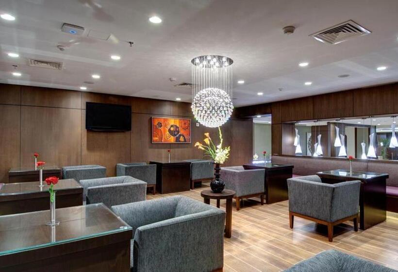 هتل Crowne Plaza Madinah, An Ihg