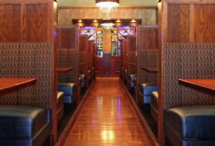 בית מלון כפרי Hilton Garden Inn Des Moines Airport