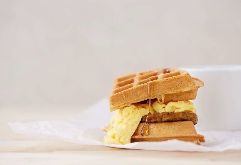 בית מלון כפרי Drury Inn & Suites Baton Rouge