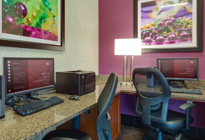 בית מלון כפרי Drury Inn & Suites Baton Rouge
