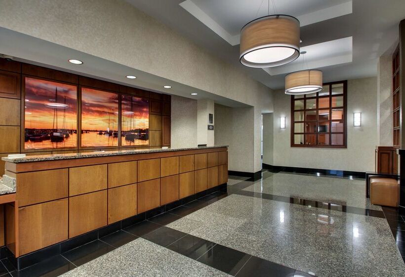 בית מלון כפרי Drury Inn & Suites Charlotte Northlake