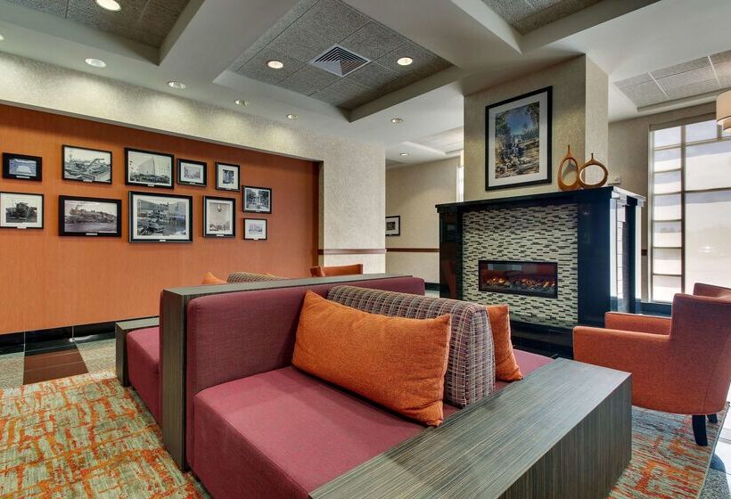 בית מלון כפרי Drury Inn & Suites Meridian