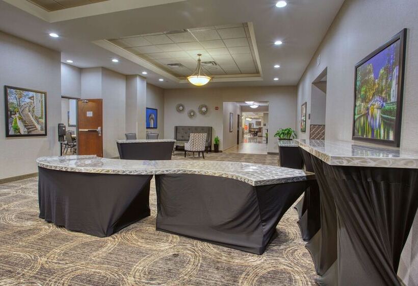 בית מלון כפרי Drury Inn & Suites San Antonio Near La Cantera