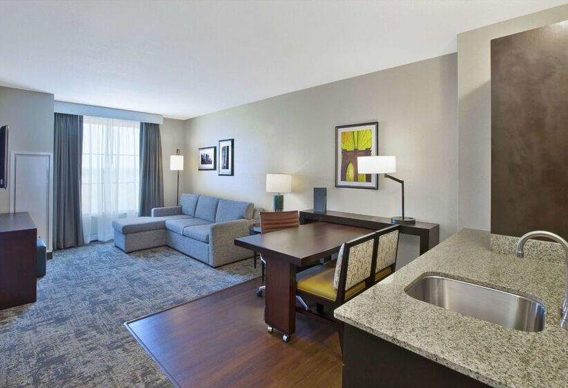 هتل Embassy Suites Columbus Airport