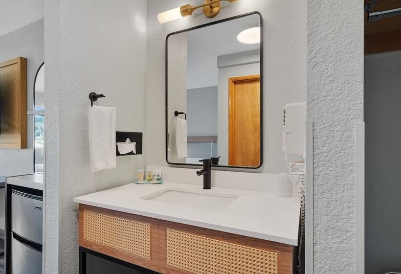 호텔 Garibaldi Inn At The Bay